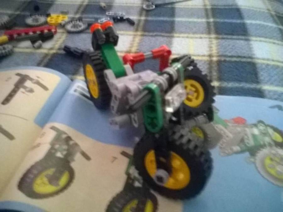Oldalkocsis motor