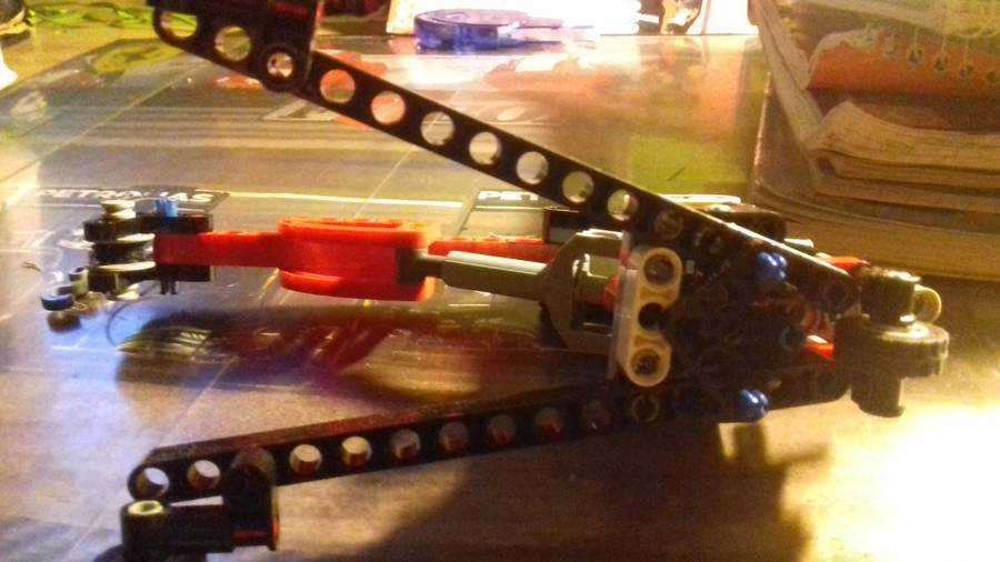 Lego házi motoremelő