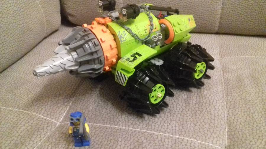 Lego alagútfúrógép