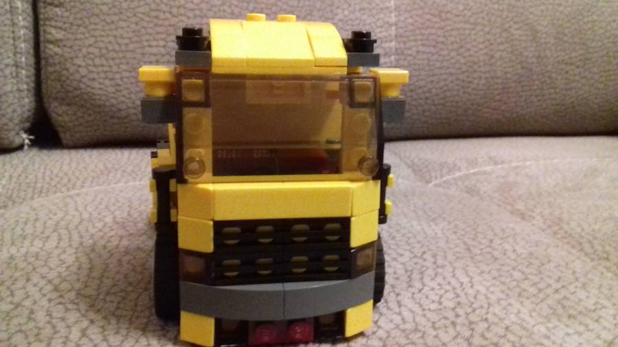 Lego Creator nyergesvontató