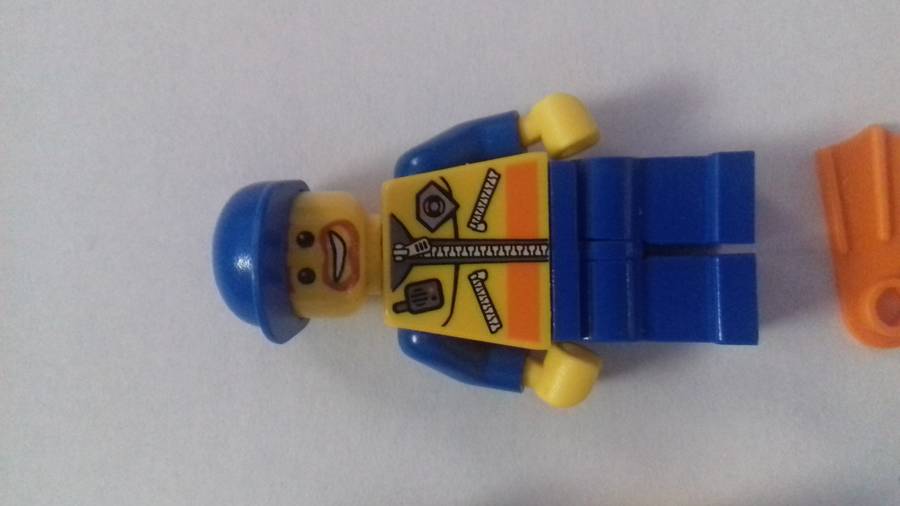 Vízimentő minifigura II.