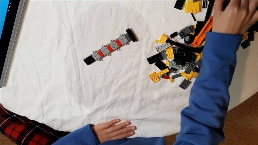 4891