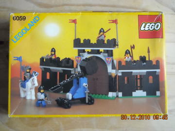 LEGO Castle 6059 Knight’s Stronghold  1990