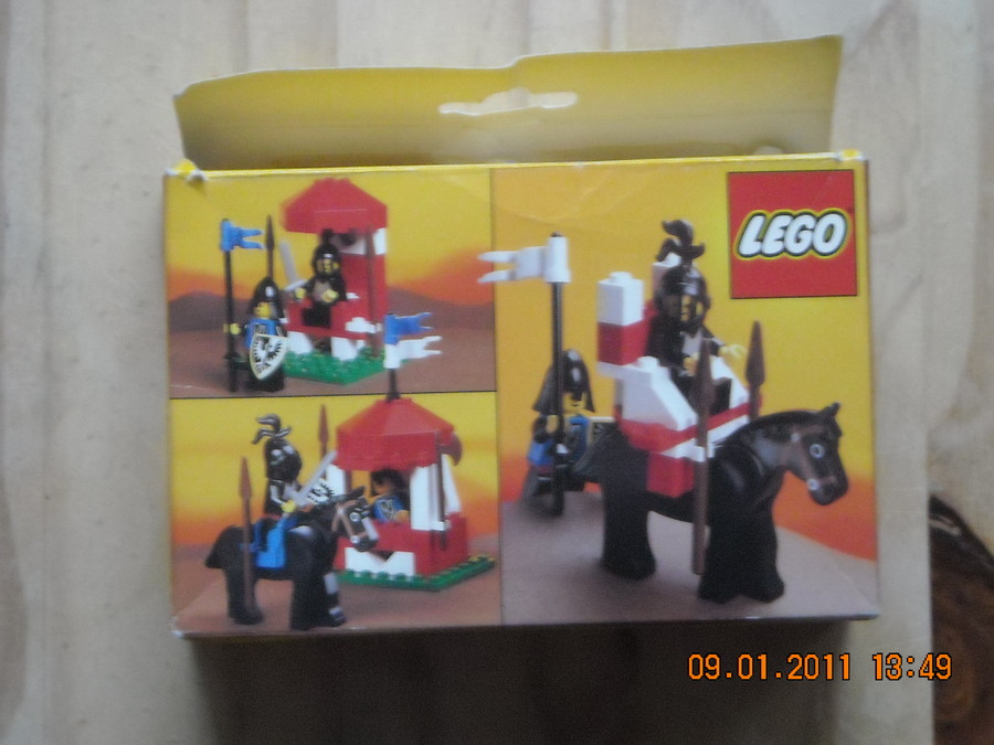 LEGO Castle 6035 Castle Guard 1987
