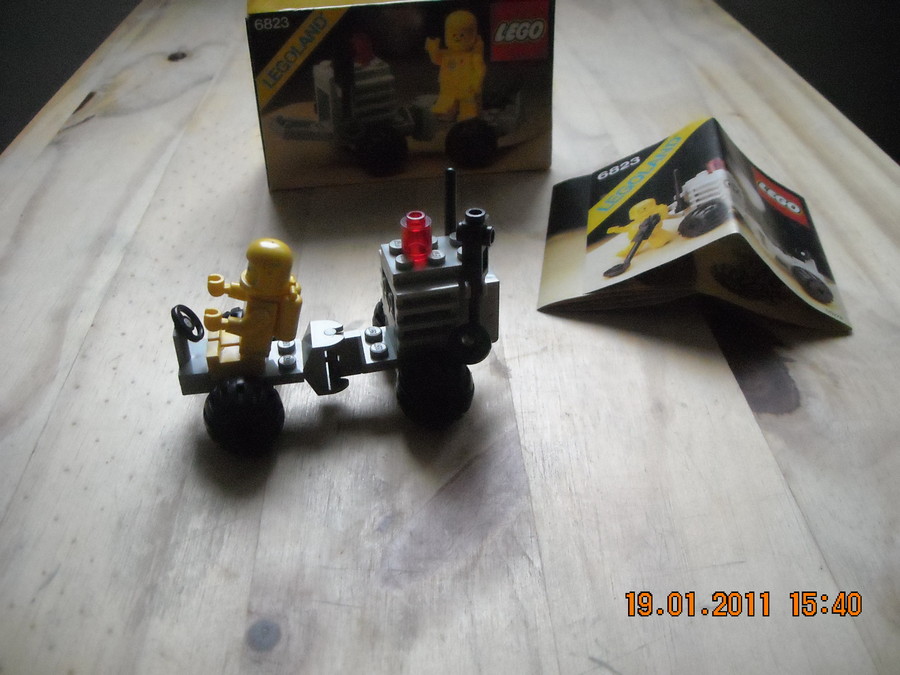LEGO Space 6823 Surface Transport 1983