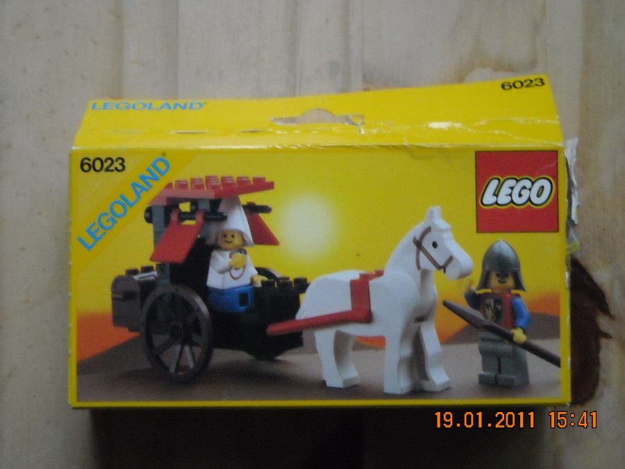 LEGO Castle 6023 Maiden's Cart 1986