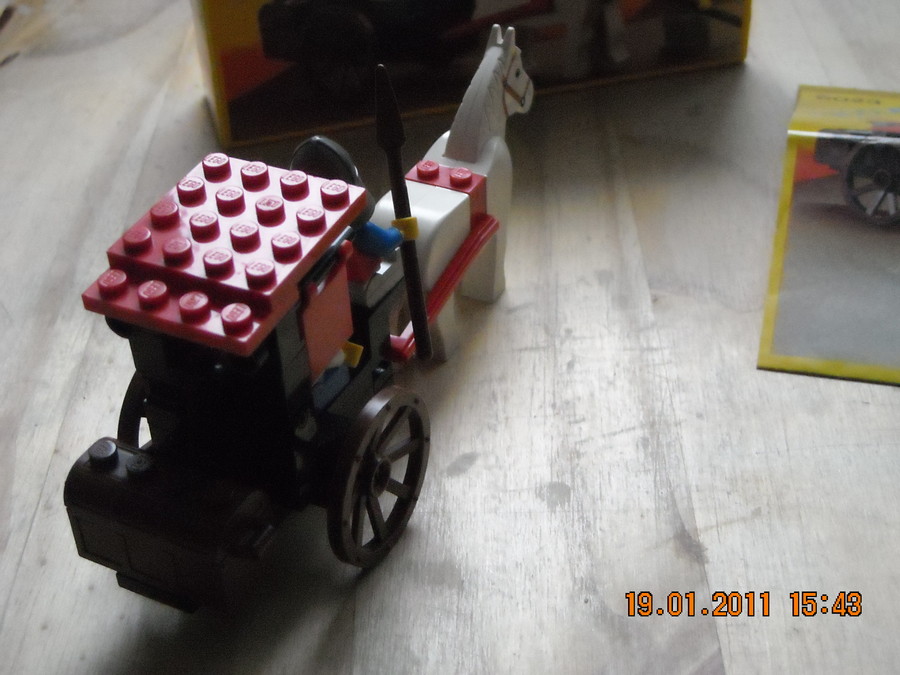 LEGO Castle 6023 Maiden's Cart 1986