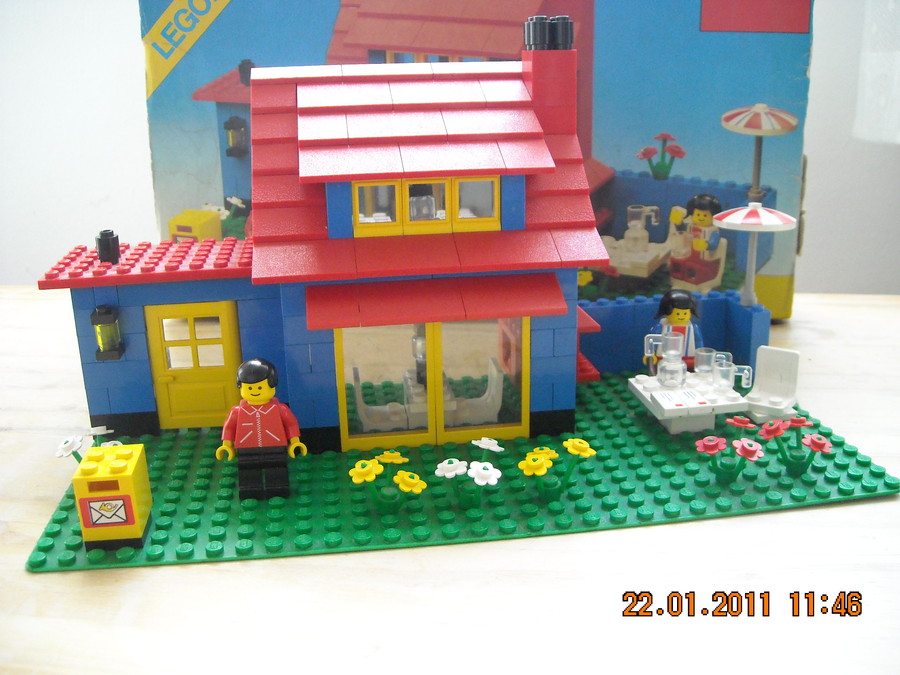 LEGO City Town House 1982