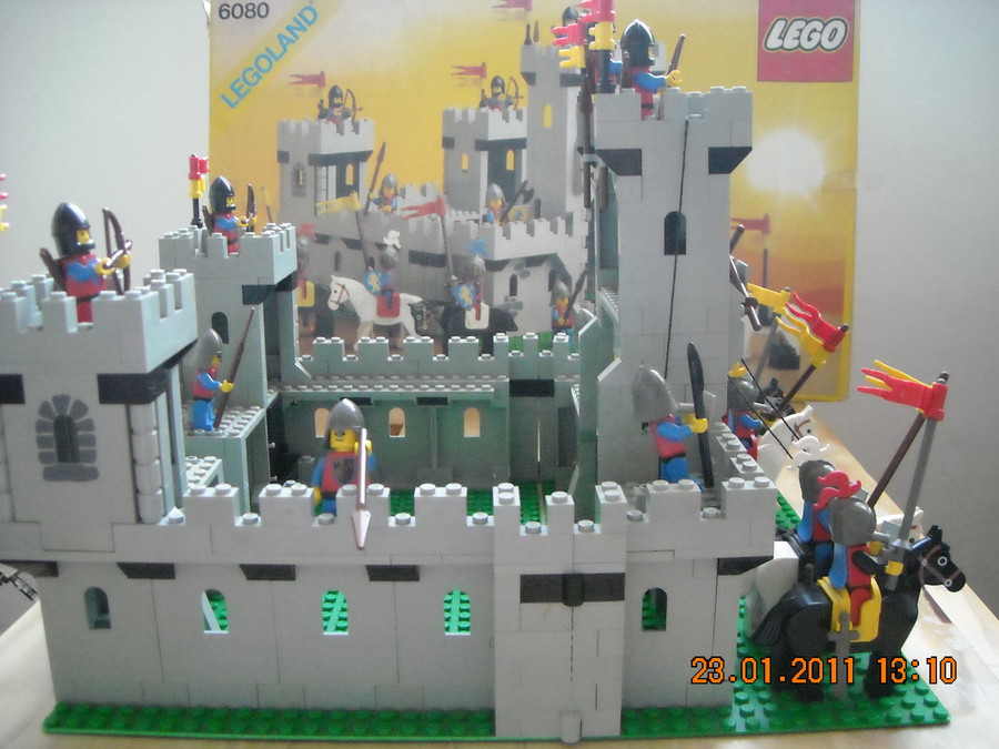 LEGO Castle  6080 King’s Castle  1984