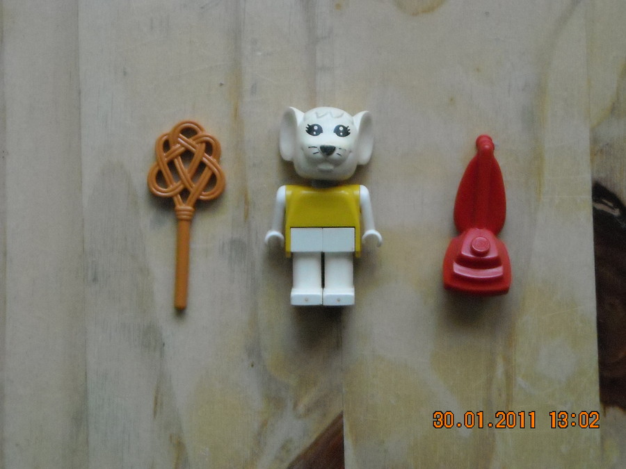 LEGO Fabuland  3704 Marjorie Mouse  1982