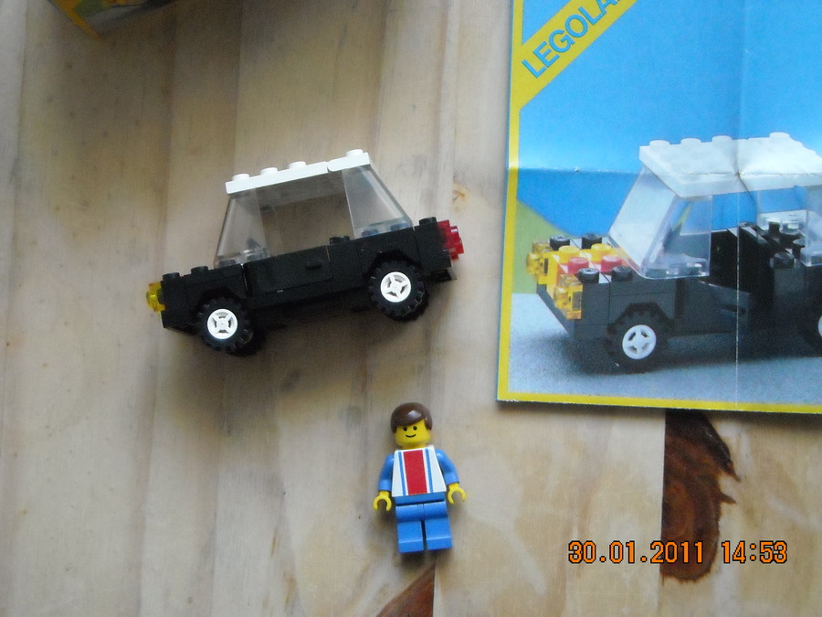 LEGO  City 6633 Family Car  1985