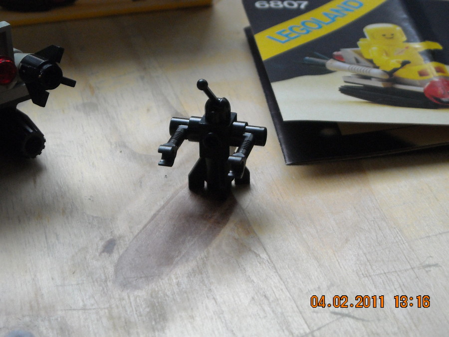 LEGO  Space 6807 Space Sledge With astronaut and robot  1985