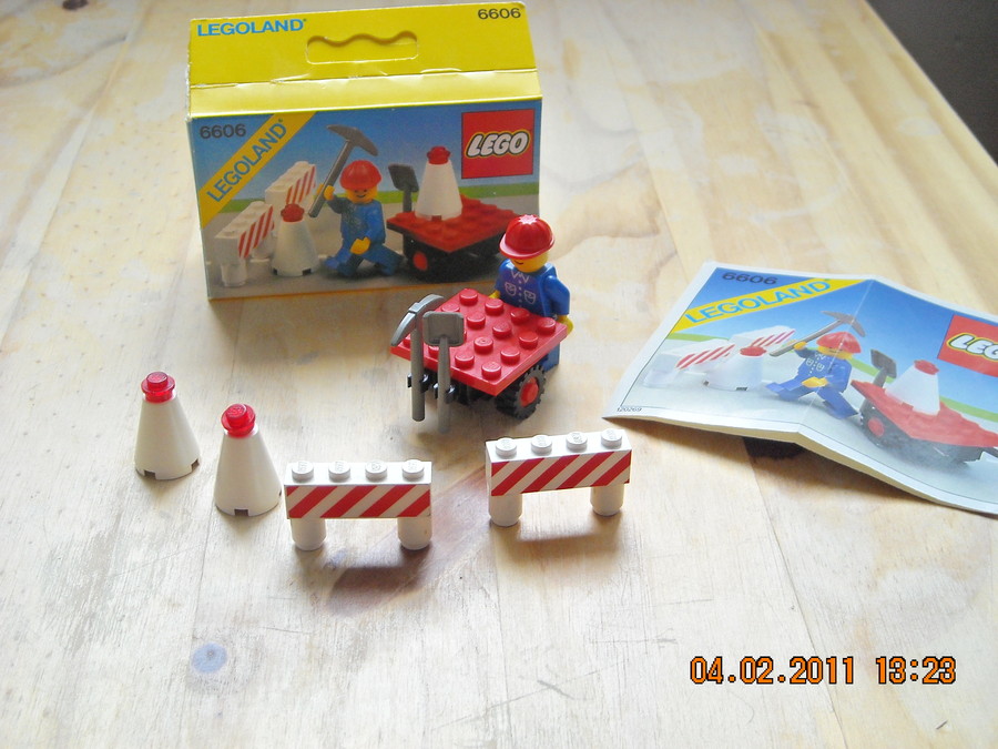 LEGO  City  6606  Road Repair  1983