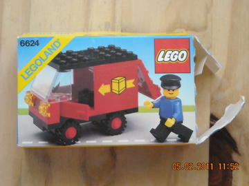 LEGO  City  6624  Delivery Van   1983