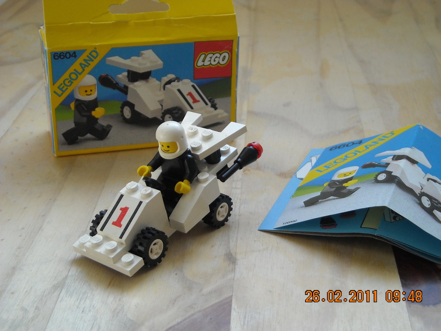 LEGO  City  6604  Formula-1 Racer  1985