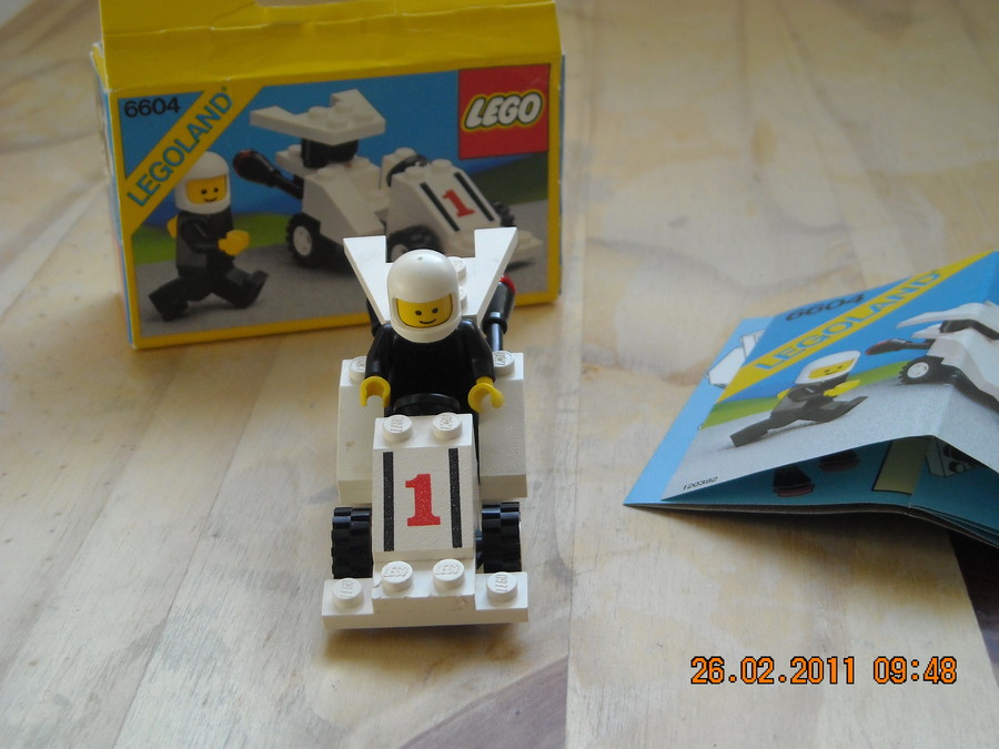 LEGO  City  6604  Formula-1 Racer  1985