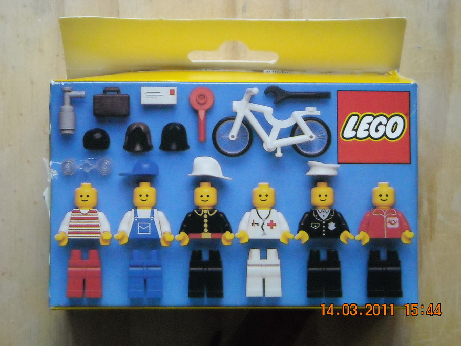 LEGO City 6301 Town Mini-Figures 1986