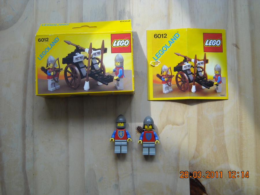 LEGO Castle 6012 Siege Cart   1986