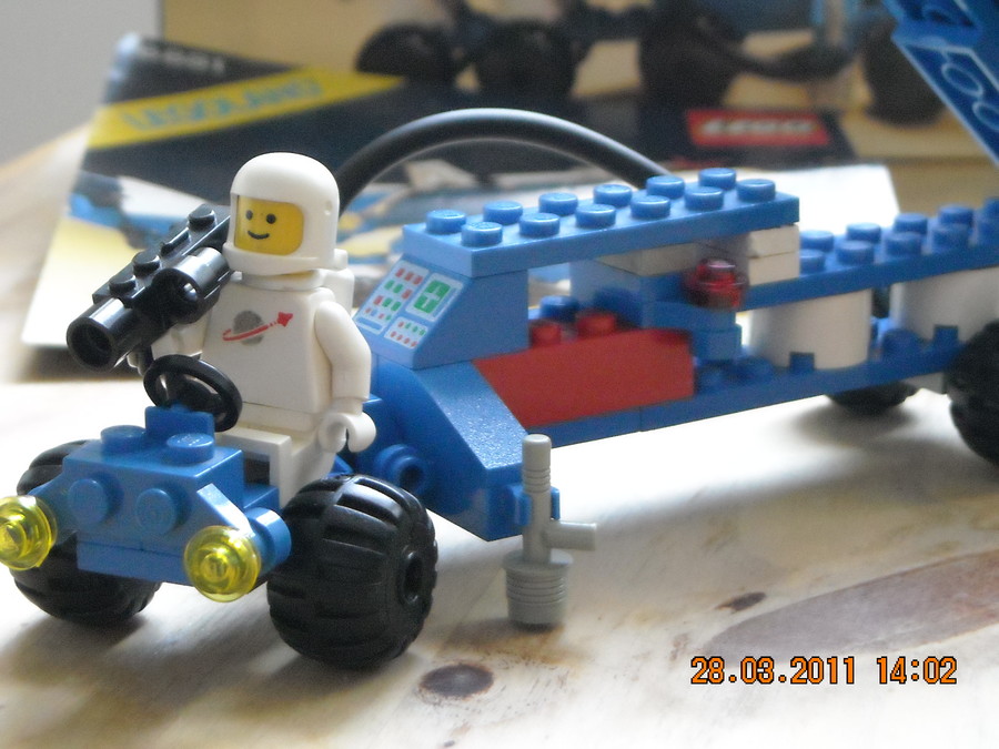 LEGO Space 6881 Lunar Rocket Launcher 1984 6823 Surface Transport 1983