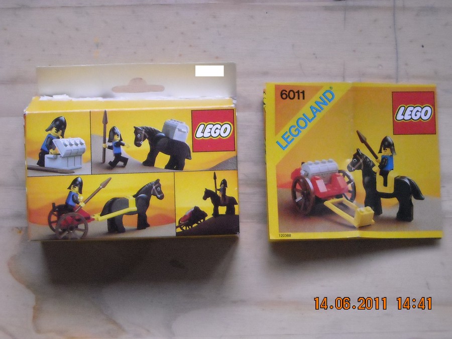 LEGO Castle 6011 Black Knight’s Treasure 1985