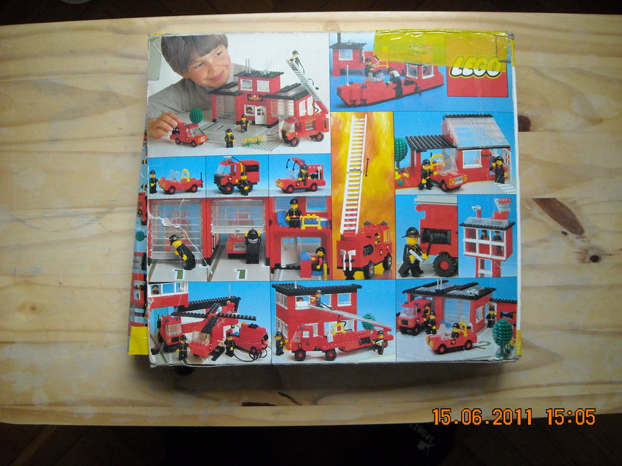 LEGO  City  6382 Fire Station   1981