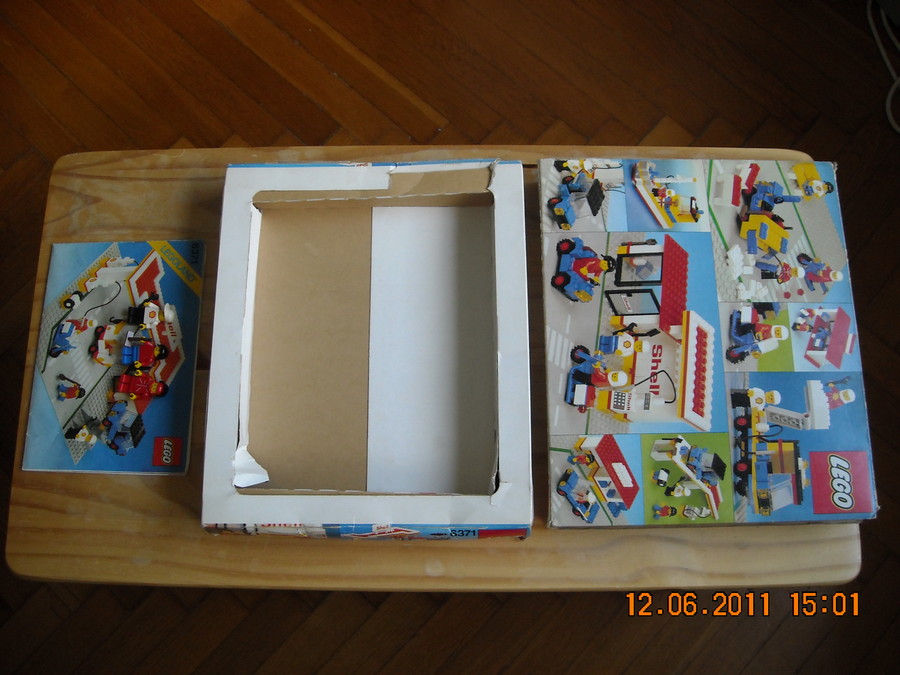 LEGO  City  6371 Service Station (Shell)   1983