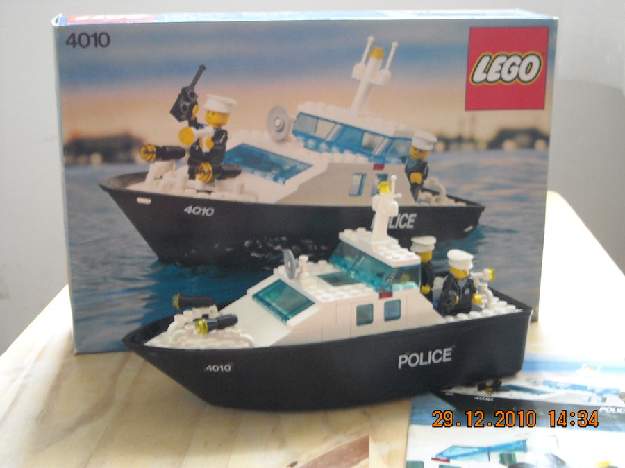 LEGO City 4010 Police Rescue Boat 1987