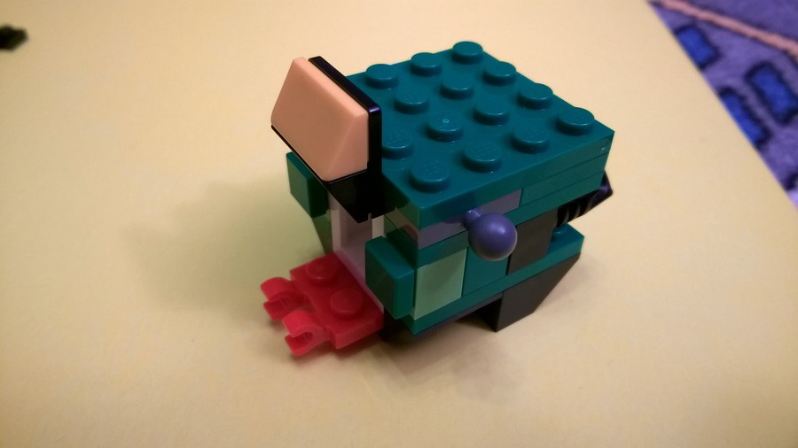31031