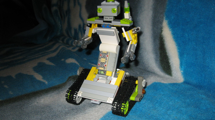 Ötös robot