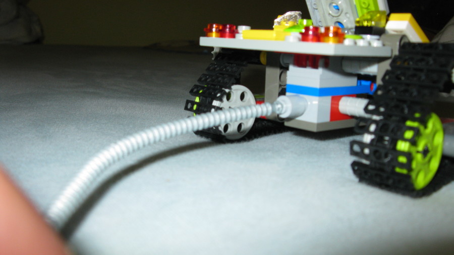 Ötös robot