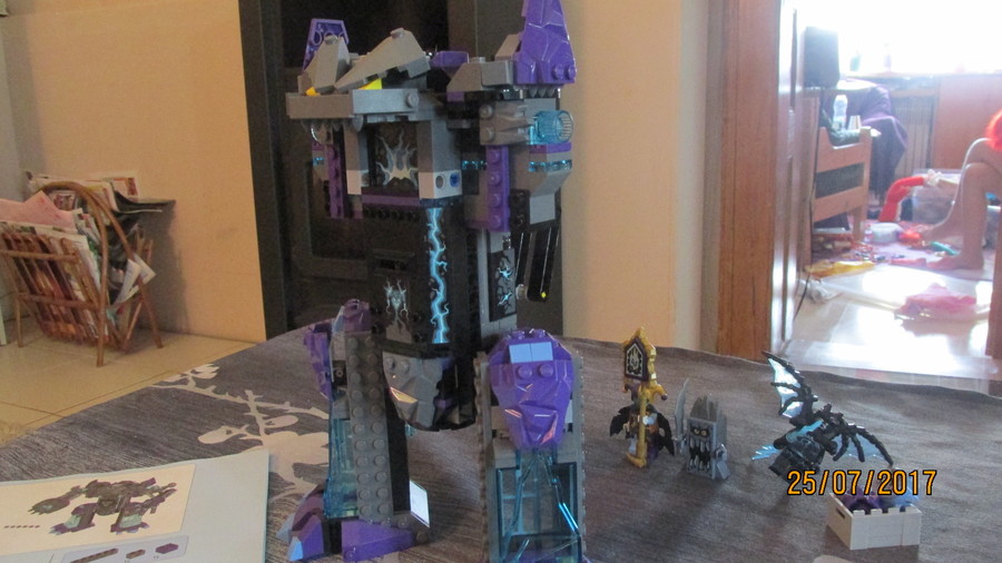 LEGO® Nexo Knights A teljes rombolás kőkolosszusa