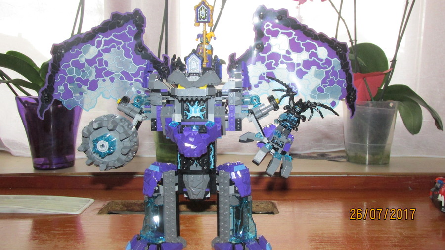 LEGO® Nexo Knights A teljes rombolás kőkolosszusa