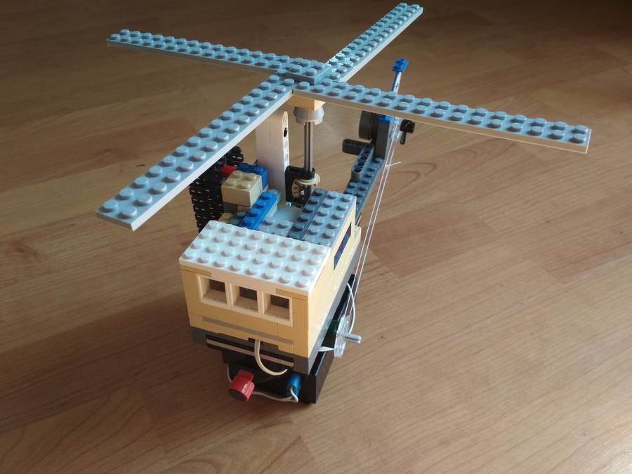 Motorizált helikopter