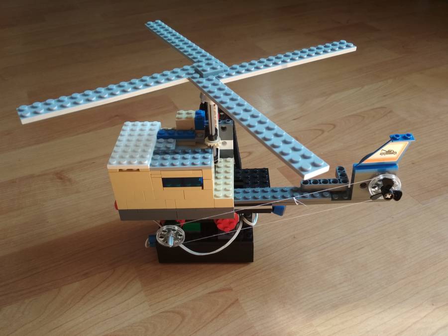 Motorizált helikopter