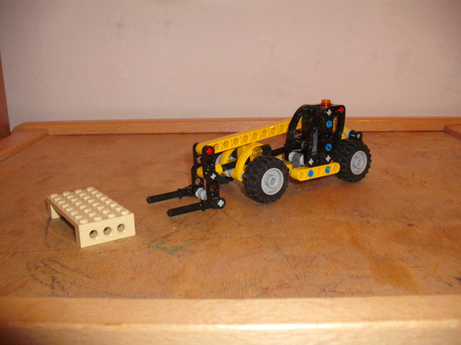 Mini emelőtargonca