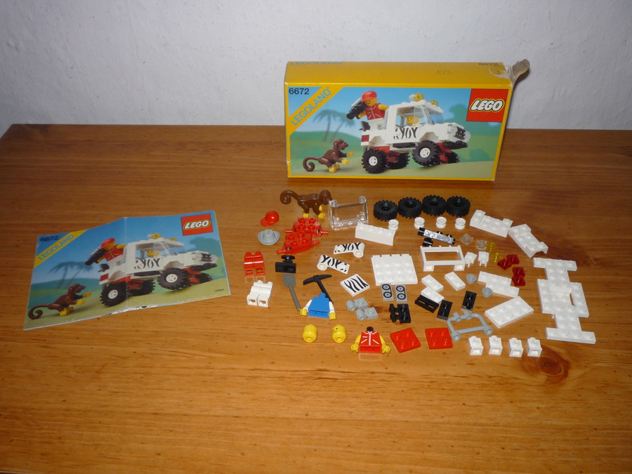 6672 Safari Off-Road Vehicle