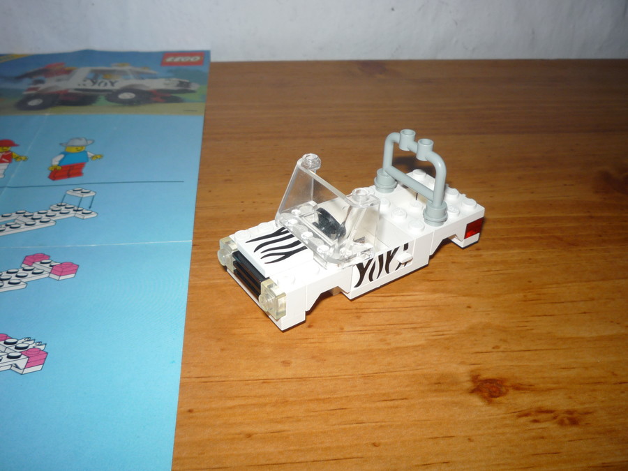 6672 Safari Off-Road Vehicle