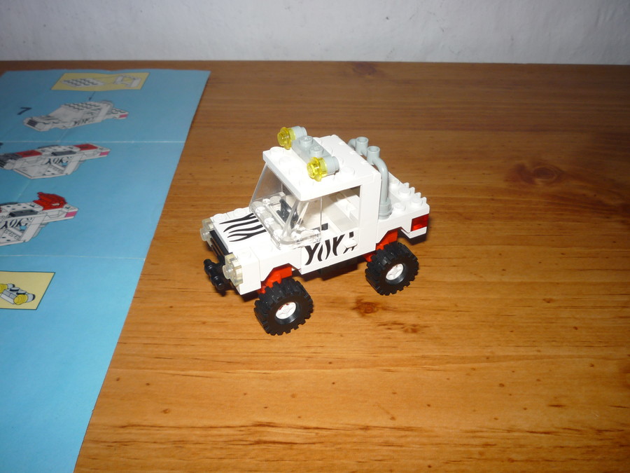 6672 Safari Off-Road Vehicle