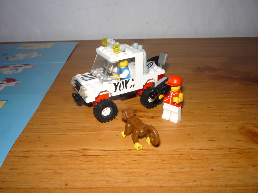 6672 Safari Off-Road Vehicle