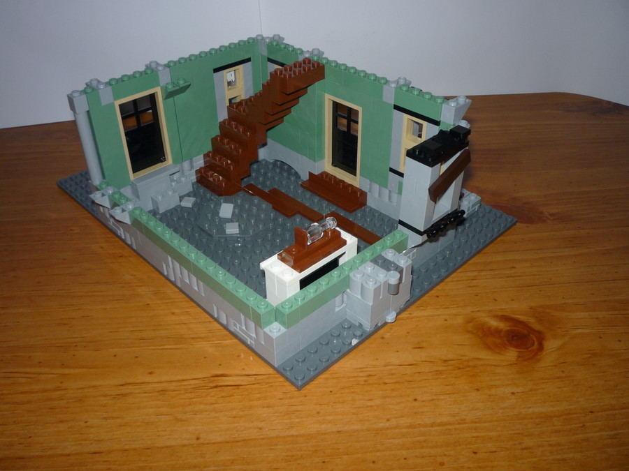 10228 Haunted House