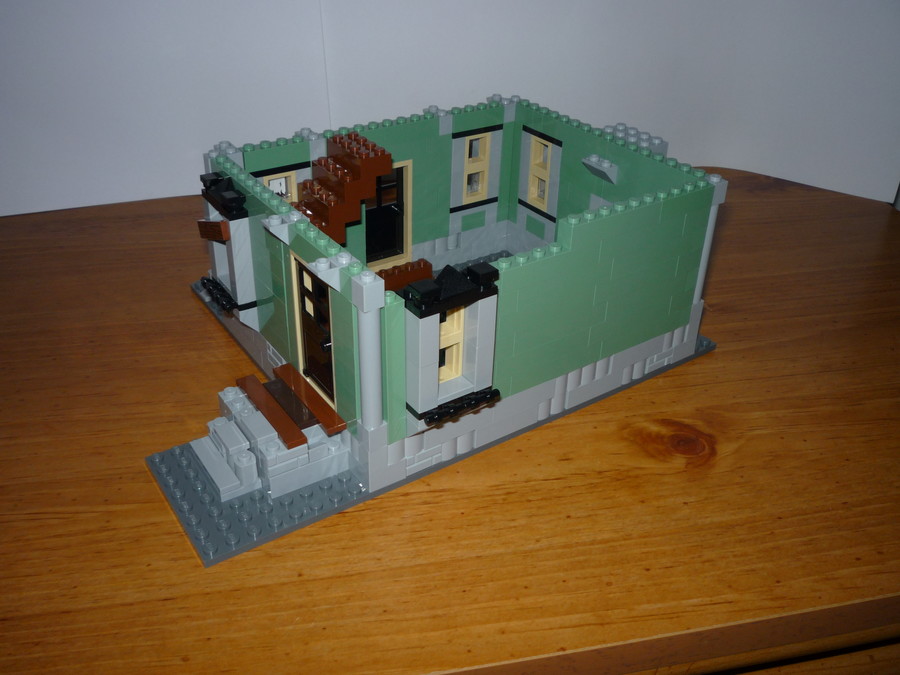 10228 Haunted House