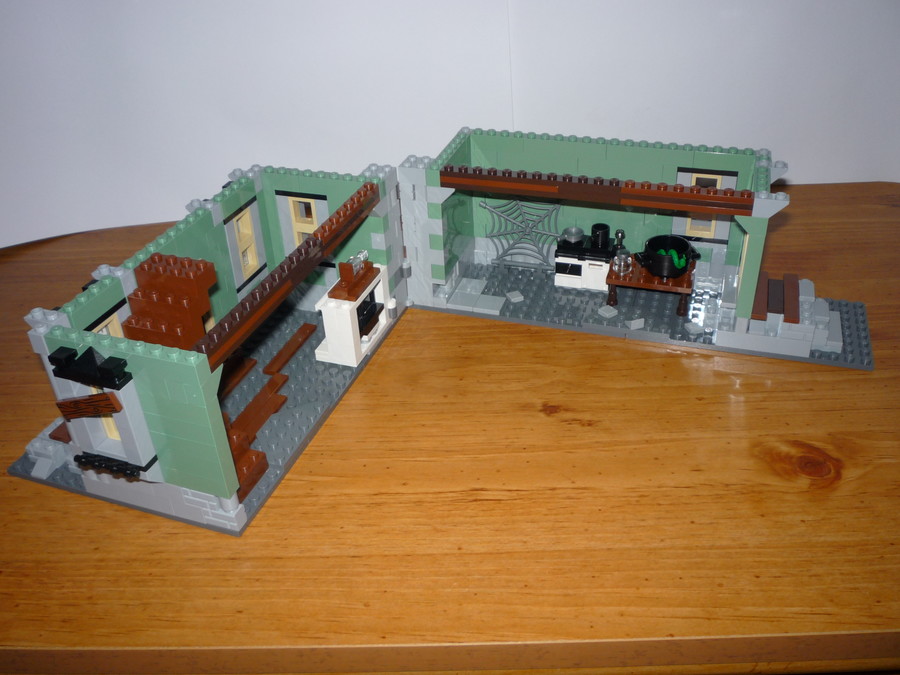 10228 Haunted House
