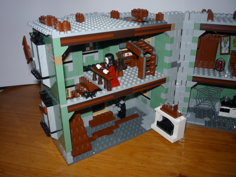 10228 Haunted House