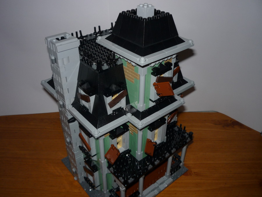10228 Haunted House