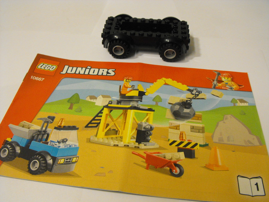 Juniors: Épületbontás