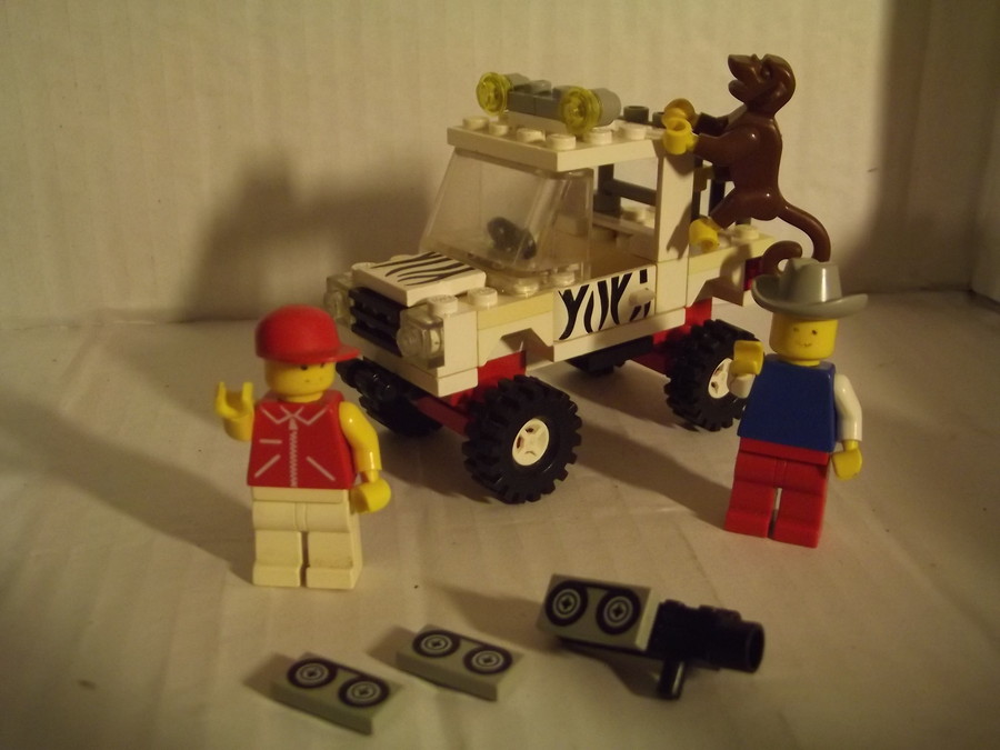 Safari Off-Road Vehicle (6672)
