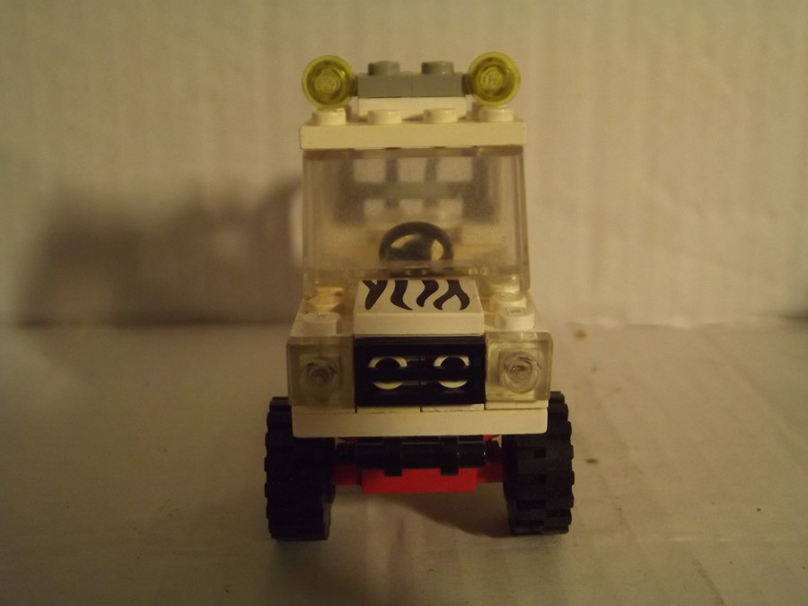 Safari Off-Road Vehicle (6672)