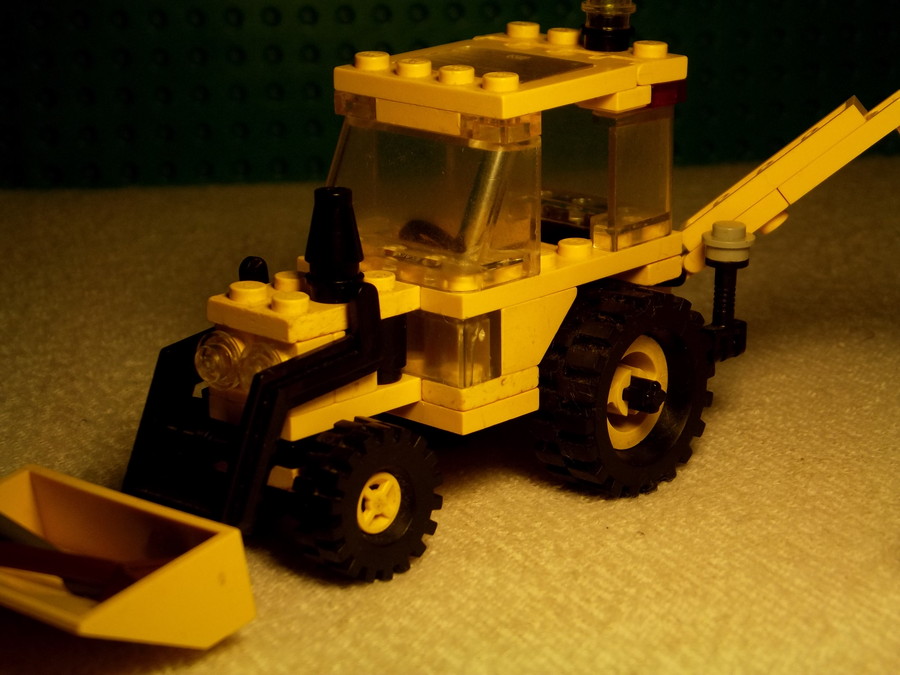 Backhoe (6662)