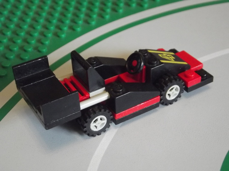 Mini modellek 4-es rajtszámmal-6