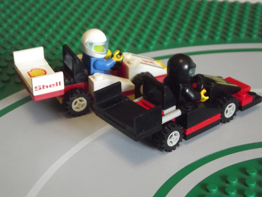 Mini modellek 4-es rajtszámmal-6
